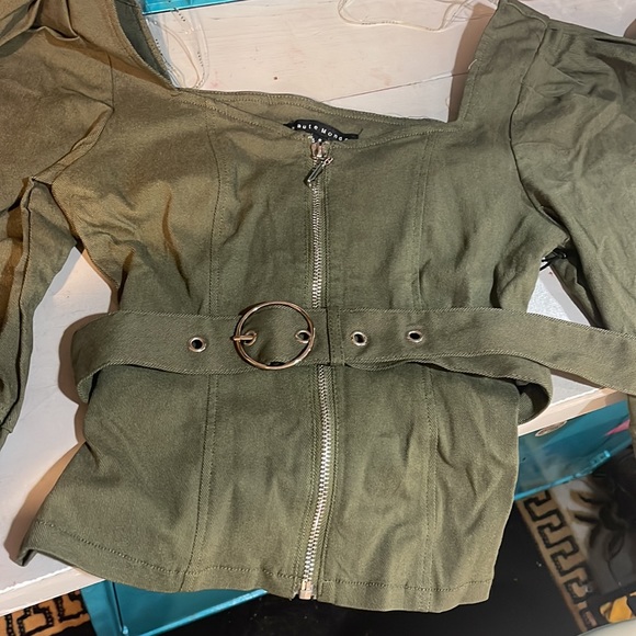 Off shoulder shirt - Picture 4 of 4